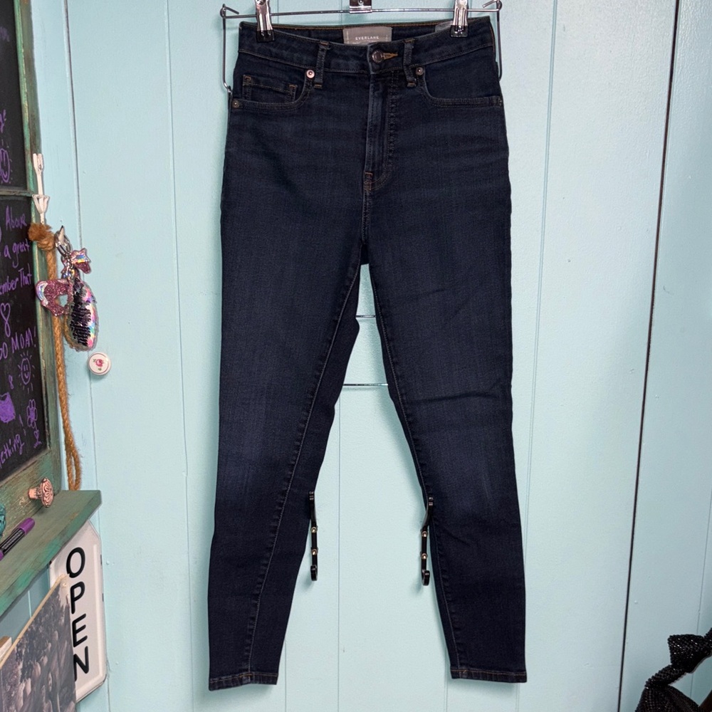 Everlane Curvy High-Rise Skinny Jeans in Deep Blue